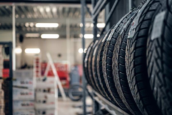 Découvrez les pneus pirelli : performance et qualité garanties